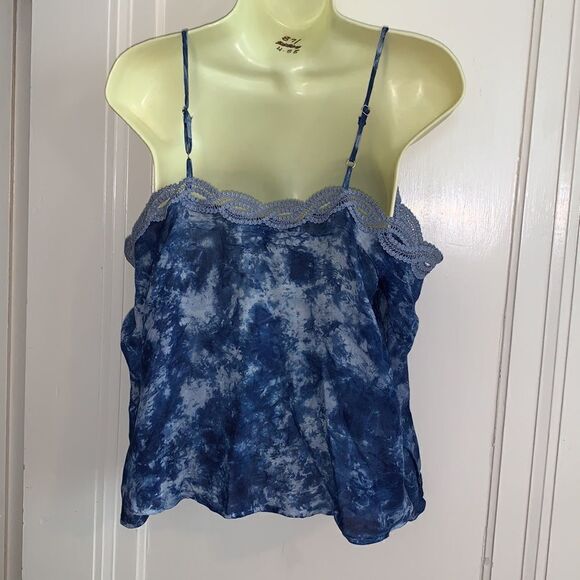 NWT Rampage blue tie dyed flowy off shoulder top - Picture 5 of 10